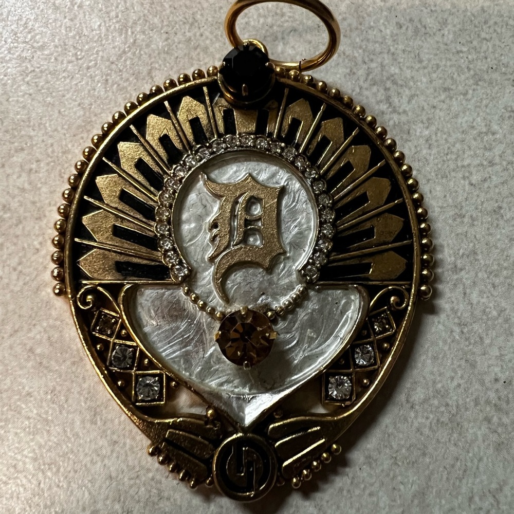Dylanlex Charm